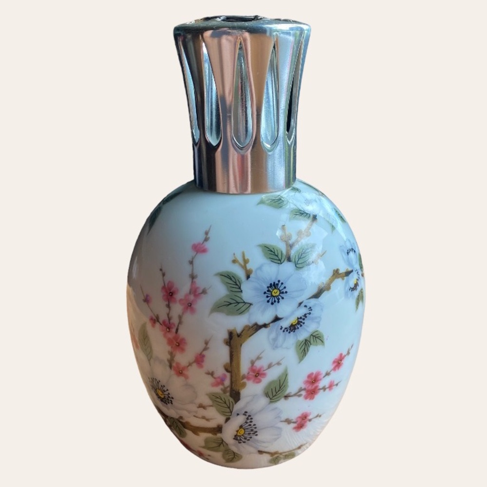 Authentic LIMOGES Porcelain BT - Butterfly Lampe Berger